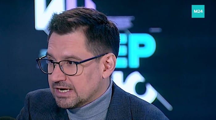 Ирина Слуцкая задумалась